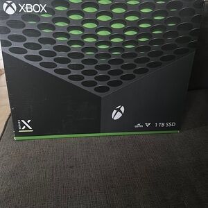 New, Never open, XBox Seris X 4K 120FPS 1TB SSD